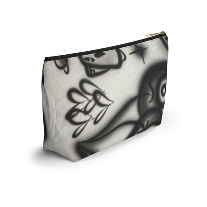 "hidden ace" airbrush makeup pouch