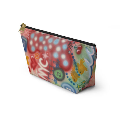 "i <3 NYC" airbrush makeup pouch