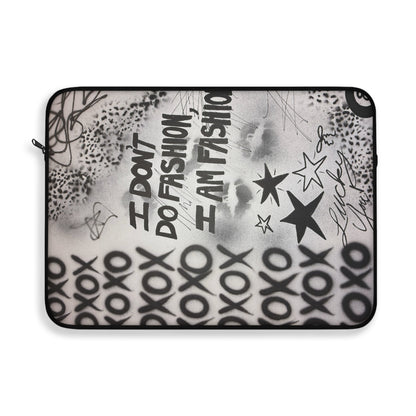 "i am fashion" airbrush laptop sleeve