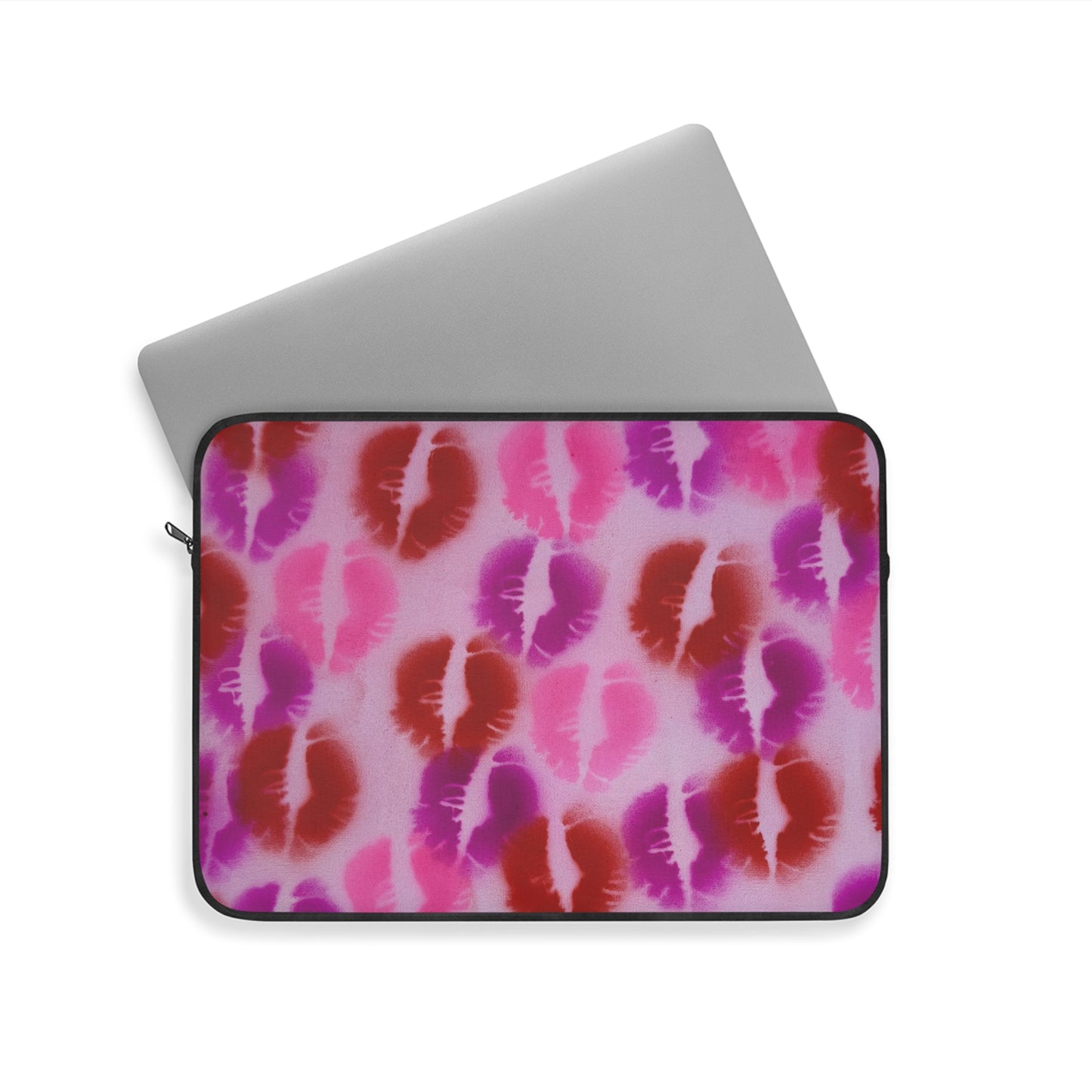 "mwah!" airbrush laptop sleeve