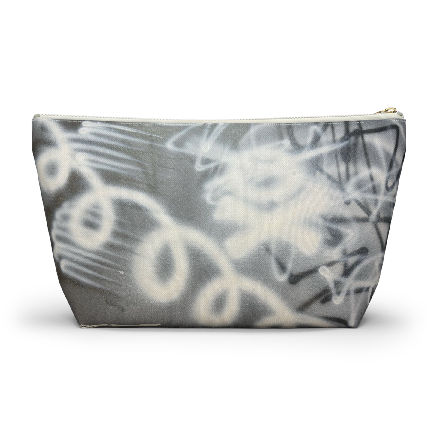 "spatial blur" airbrush makeup pouch