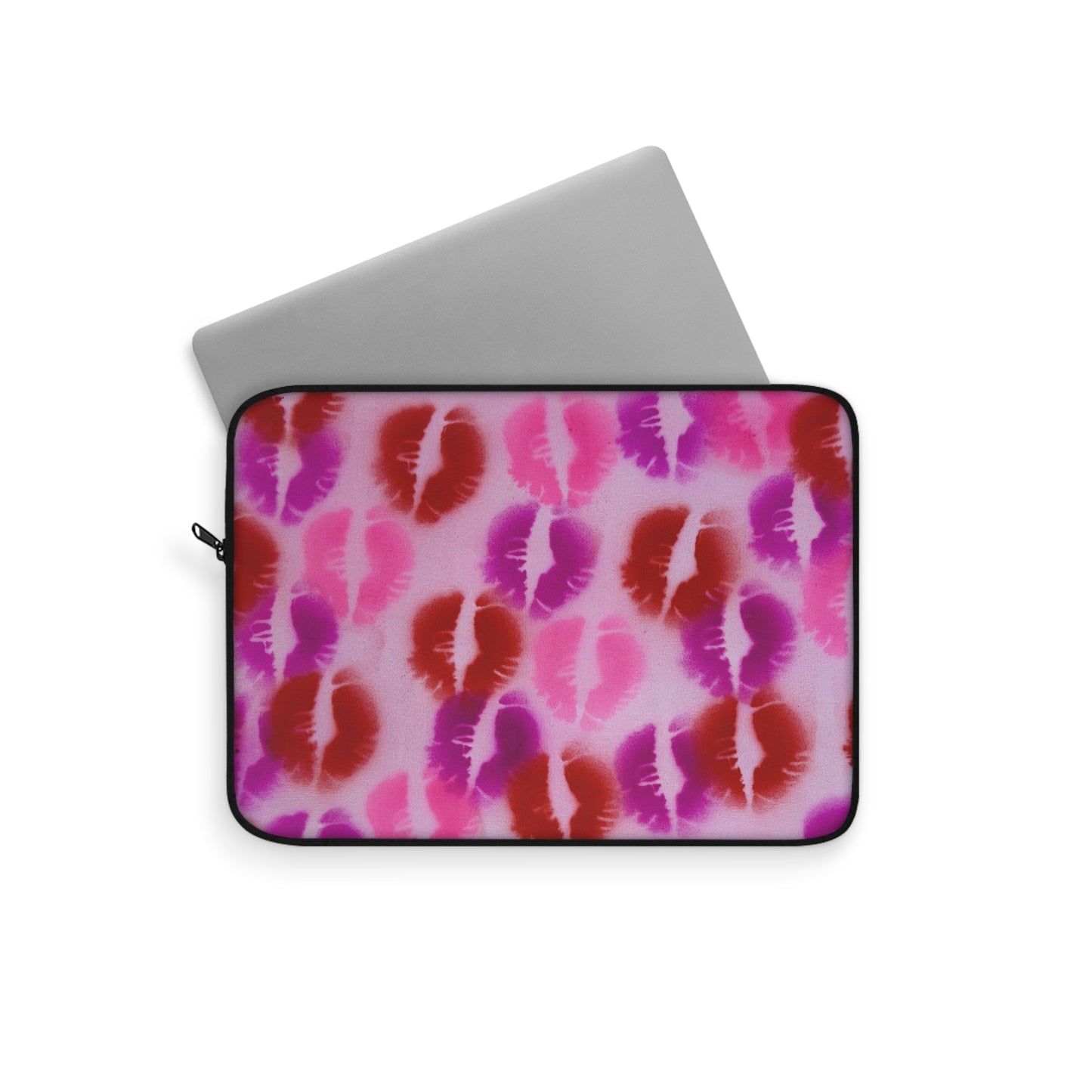 "mwah!" airbrush laptop sleeve