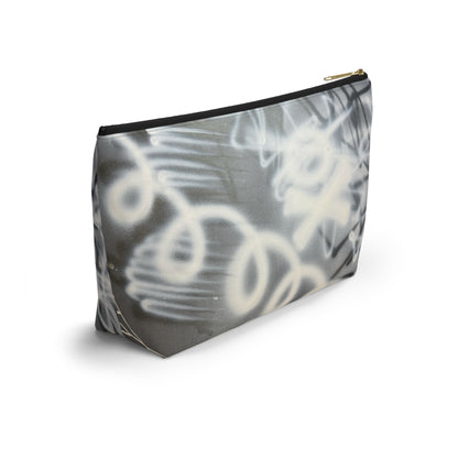 "spatial blur" airbrush makeup pouch