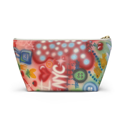 "i <3 NYC" airbrush makeup pouch