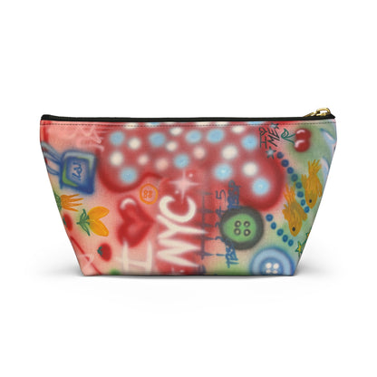 "i <3 NYC" airbrush makeup pouch