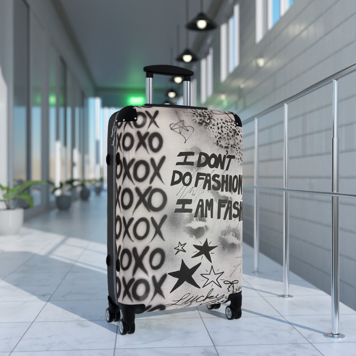 "i am fashion" airbrush suitcase