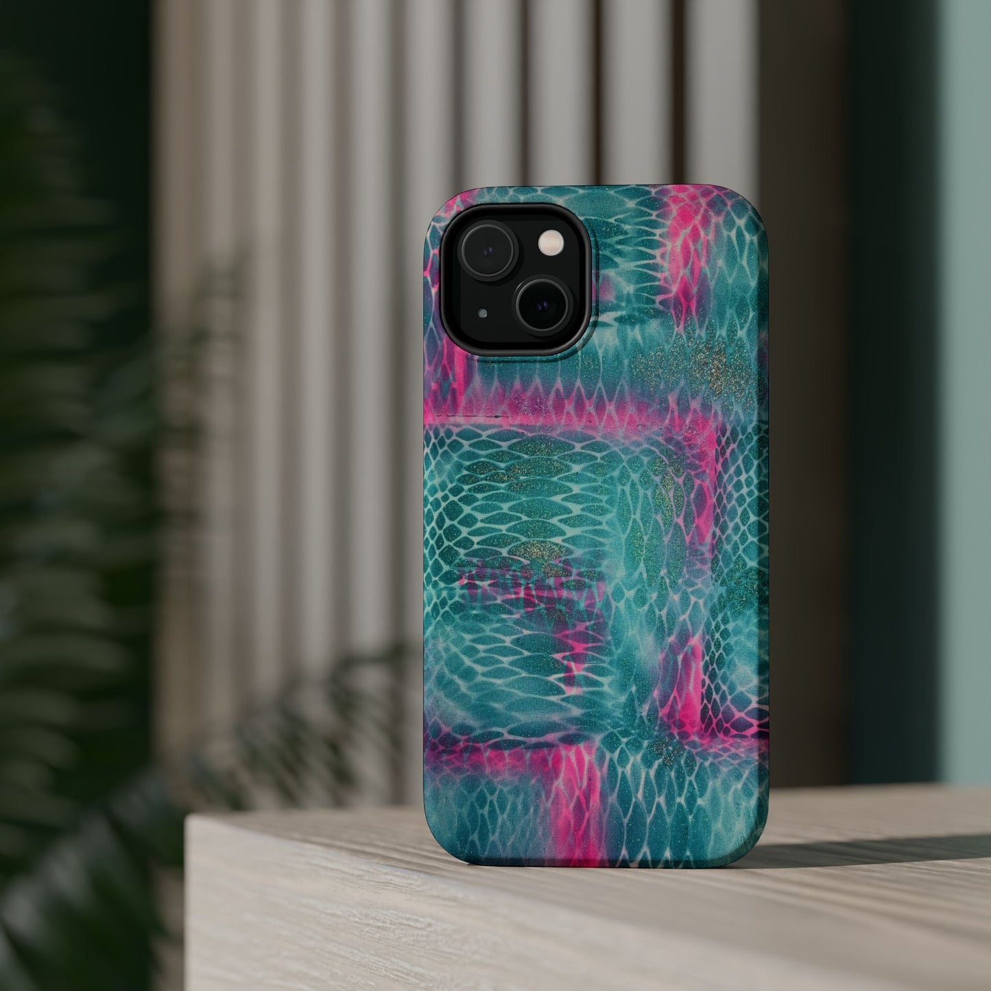 MagSafe "snakeskin" airbrush iPhone case